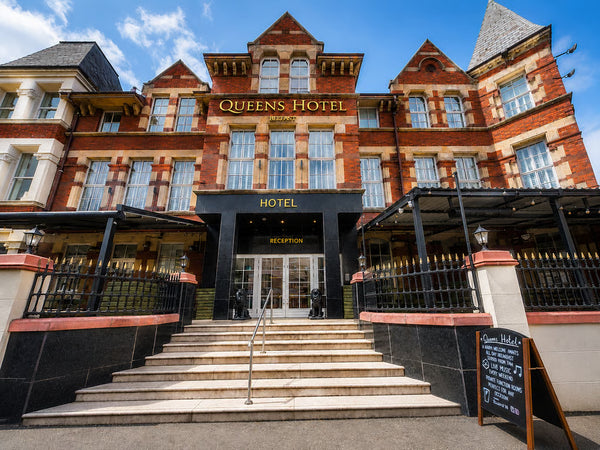 Queen's Hotel, Belfast